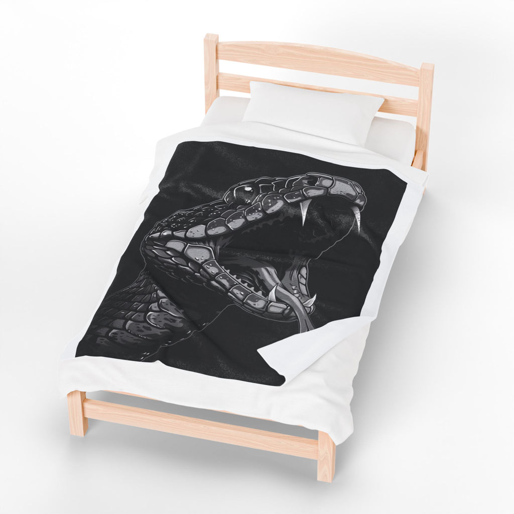Snake Head Velveteen Plush Blanket — Monochrome Rattlesnake Throw for Gothic, Nature & Reptile Lovers