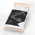 Snake Head Velveteen Plush Blanket — Monochrome Rattlesnake Throw for Gothic, Nature & Reptile Lovers
